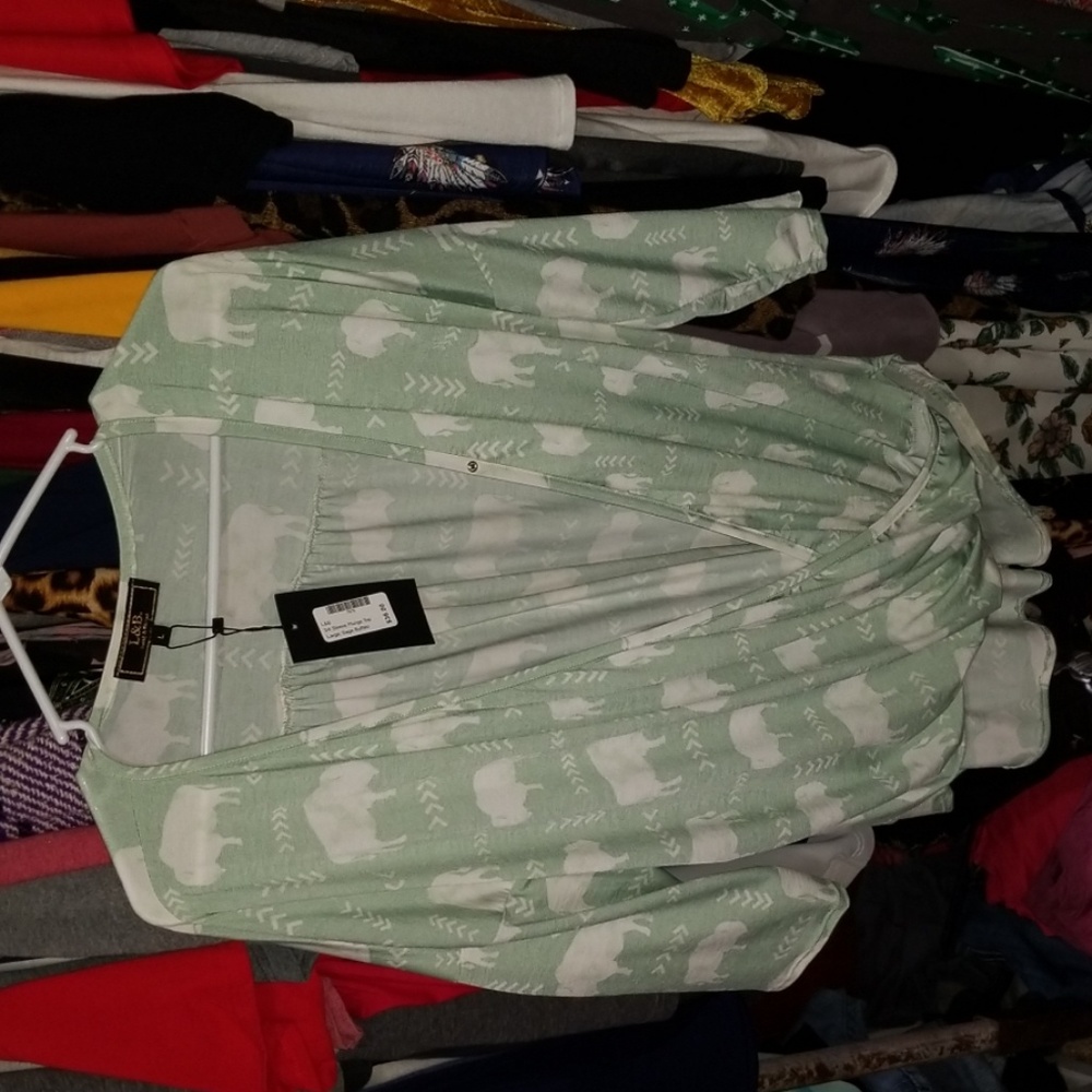 L&B 3/4 sleeve plunge top